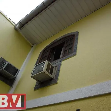 Buy this 2 bed house on Rua Coronel Camisão in Cordovil, Rio de Janeiro - RJ