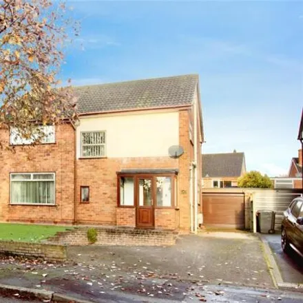 Buy this 3 bed house on 93 Southfield Road in Hinckley, LE10 1UG