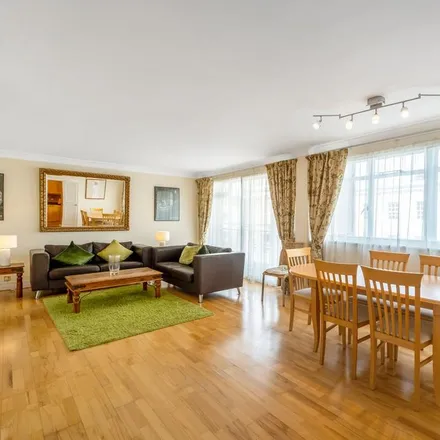 Rent this 2 bed apartment on Royal Avenue in London, SW3 4QJ