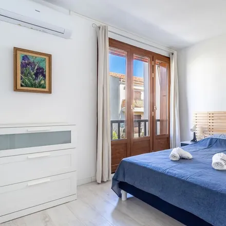 Rent this 2 bed apartment on Office du Tourisme de Saint-Cyr sur Mer in Avenue du Port, 83270 Saint-Cyr-sur-Mer