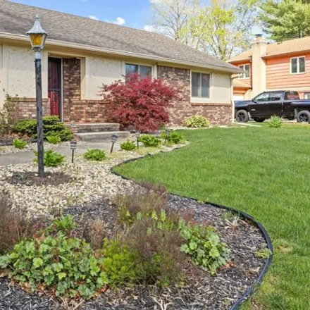 Image 4 - 8848 Winding Ridge Road, Glenns Valley, Indianapolis, IN 46217, USA - House for sale