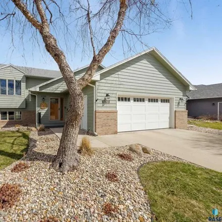 Buy this 4 bed house on 6348 South Crane Avenue in Sioux Falls, SD 57108