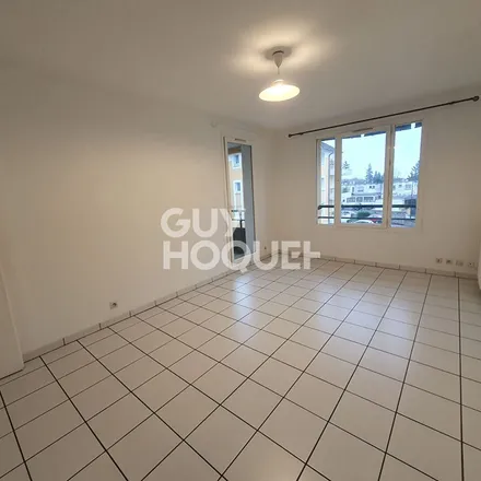 Image 5 - 15ter Rue Pasteur, 77680 Roissy-en-Brie, France - Apartment for rent