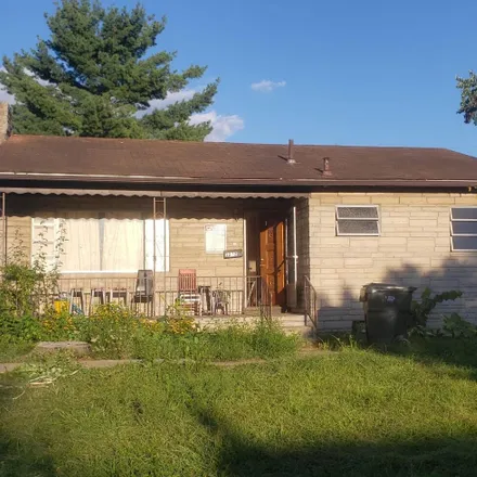 Buy this 3 bed house on 1232 Dellwood Avenue in Columbus, OH 43227