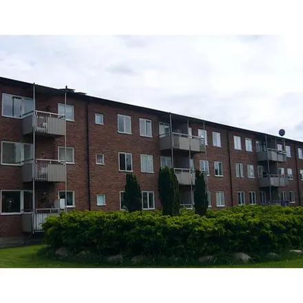Rent this 4 bed apartment on Blidvädersgatan 57 in 418 34 Gothenburg, Sweden
