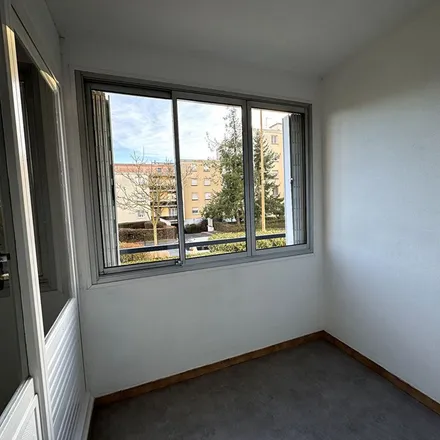 Image 3 - Ruelle dite Bourgeot, 28300 Mainvilliers, France - Apartment for rent