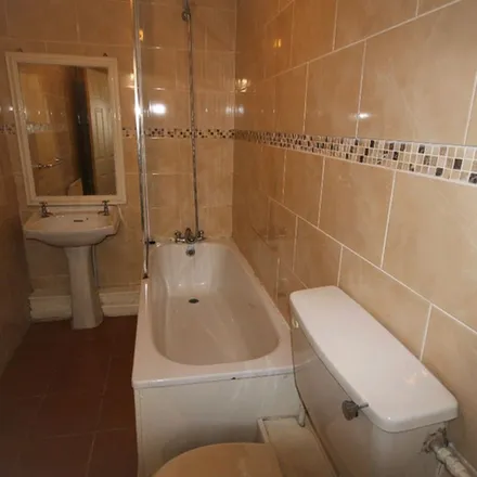 Rent this 2 bed apartment on Sunnyside in Liverpool, L8 3TB