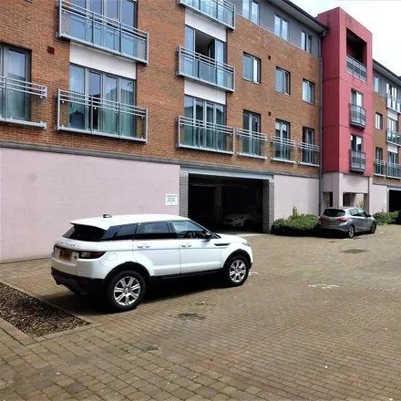 Image 1 - Cameronian Square, Worsdell Drive, Gateshead, NE8 2DB, United Kingdom - Apartment for rent