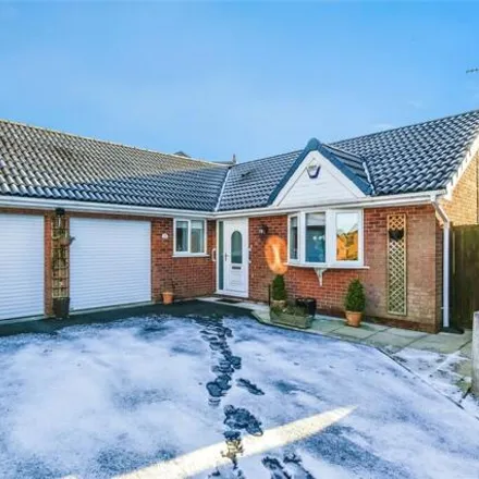 Buy this 3 bed house on Forest Drive in Skelmersdale, WN8 6UZ