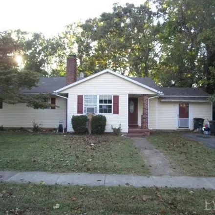 Buy this 3 bed house on 391 Woodland Avenue in Lynchburg, VA 24503
