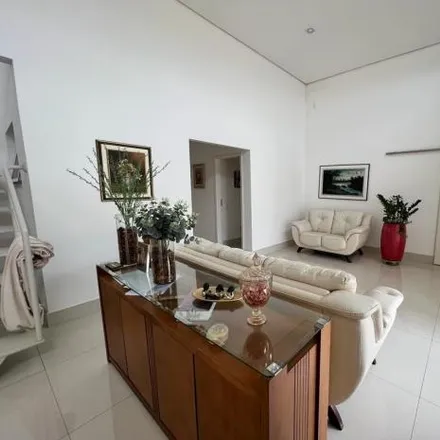 Buy this 2 bed house on Avenida Nipo Brasileira in Jardim América, Bragança Paulista - SP