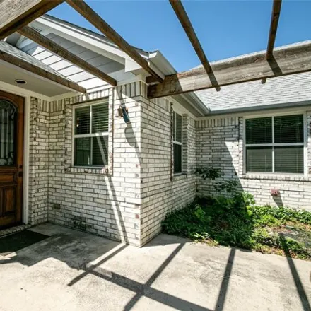 Image 6 - 109 Ralph St, White Settlement, Texas, 76108 - House for sale