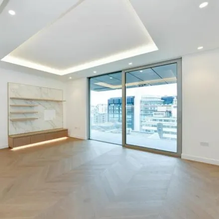 Rent this 2 bed room on Hotel Motel One London Tower Hill in 24-26 Minories, Aldgate