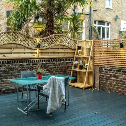 Rent this 1 bed apartment on Barton Road in London, W14 9EF