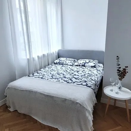 Rent this 2 bed apartment on XII Liceum Ogólnokształcące im. Henryka Sienkiewicza in John Paul II Avenue, 00-823 Warsaw