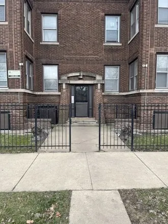 Rent this 3 bed apartment on 1809-1811 West Garfield Boulevard in Chicago, IL 60636
