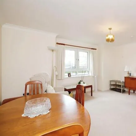 Image 3 - Cowden Drive, Bishopbriggs, G64 2JF, United Kingdom - Apartment for sale