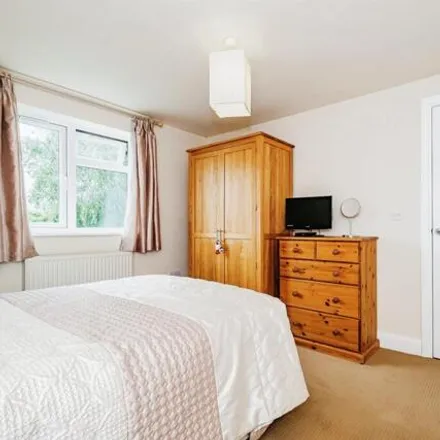 Image 7 - Courtlands Close, Goring-by-Sea, BN12 4BT, United Kingdom - House for sale