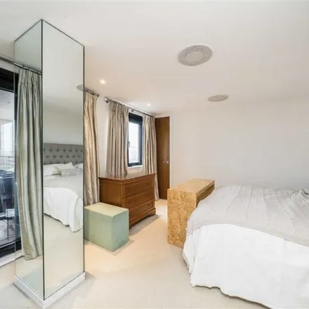 Rent this 2 bed apartment on West Lawn in Cromwell Road, London