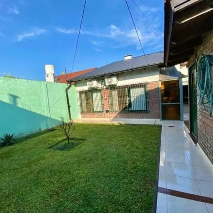 Buy this 3 bed house on Bacacay y Fragio in Bacacay, Partido de Ituzaingó