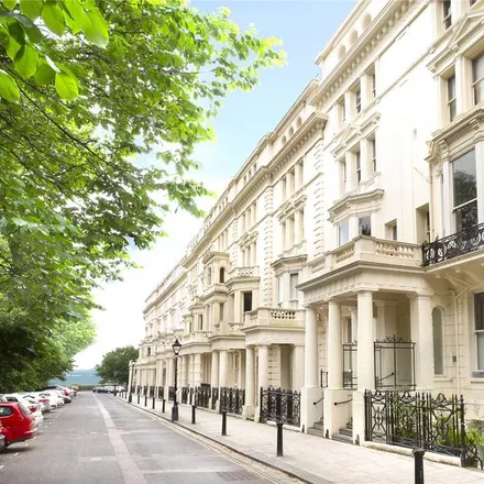 Rent this 2 bed apartment on Palmeira Square in Hove, BN3 2JG