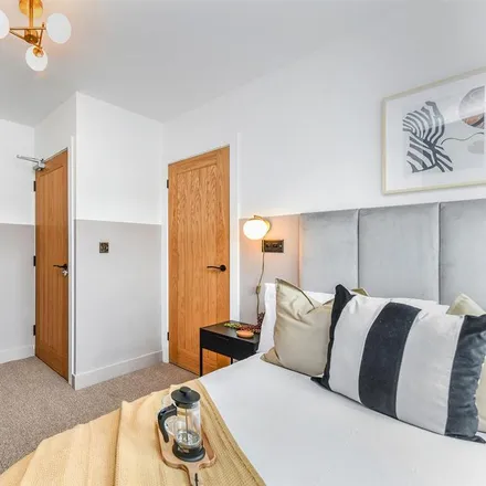 Rent this 1 bed house on 218 Belvedere Road in Burton-on-Trent, DE13 0RE
