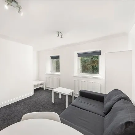 Rent this 1 bed apartment on Cedars Road in Strand-on-the-Green, London