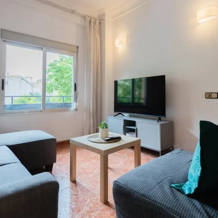 Rent this 3 bed apartment on Carrer de la Mare de Déu de Rebollet in 17, 46018 Valencia