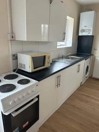 Rent this studio apartment on 40 Whitton Avenue East in London, UB6 0JP