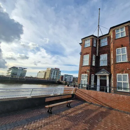 Rent this 1 bed apartment on Minerva Pier in Minerva Terrace, Hull