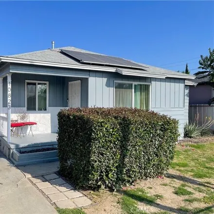 Buy this 3 bed house on 10827 Weigand Avenue in Los Angeles, CA 90059