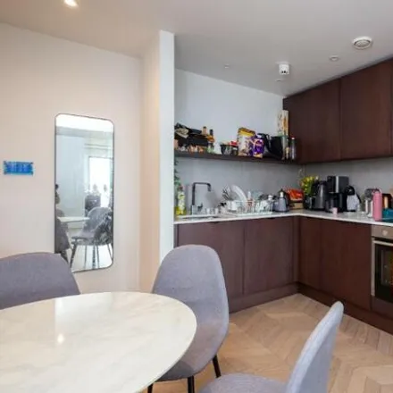 Image 6 - 1F Spinners Way, Manchester, M15 4UY, United Kingdom - Apartment for sale