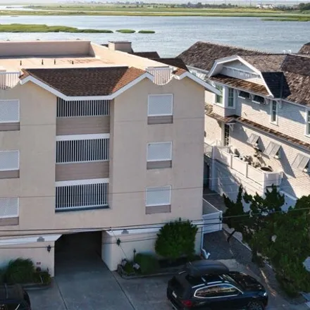 Buy this 2 bed condo on 10053 Sunset Drive in Stone Harbor, Cape May County