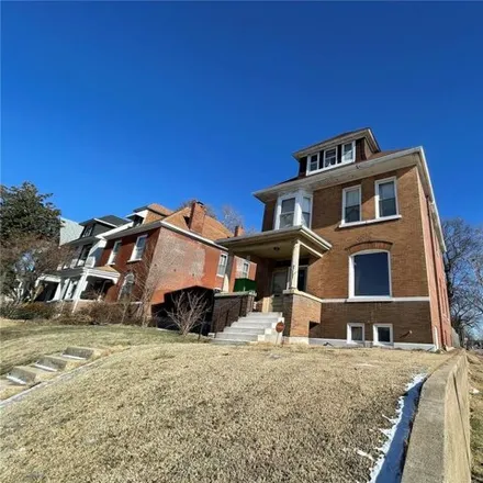 Image 3 - 736 Aubert Avenue, Cabanne Place, St. Louis, MO 63108, USA - House for sale