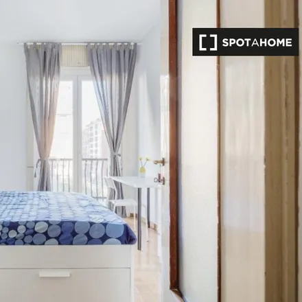Rent this 8 bed room on Via Lazzaretto in 20124 Milan MI, Italy