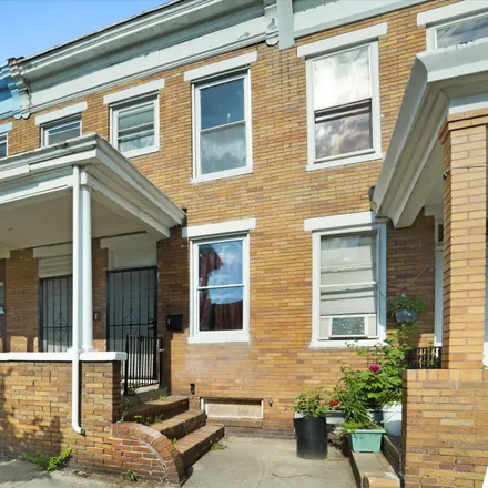 Image 3 - 411 Highland Avenue, Baltimore, MD 21225, USA - Townhouse for sale