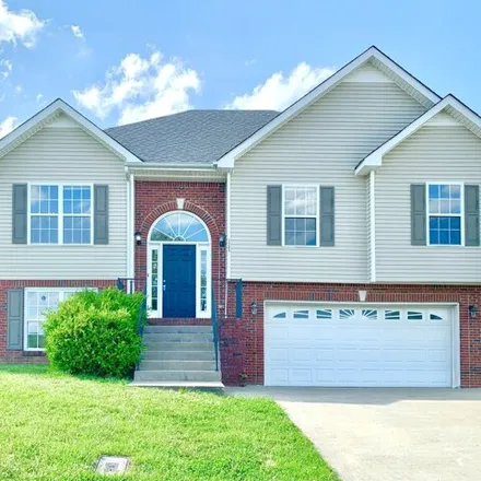 Rent this 5 bed house on 1722 Flagstone Drive in Clarksville, TN 37042