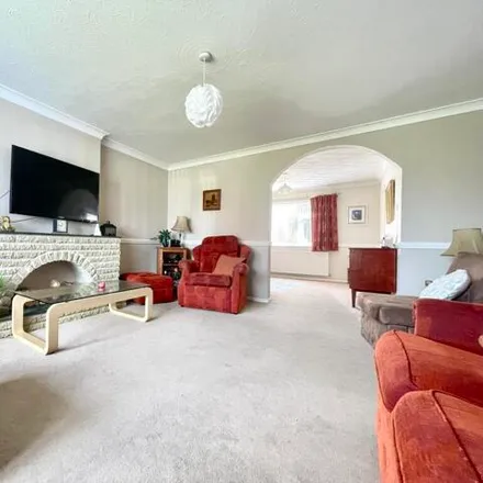 Image 2 - Campion Way, Knowsley, L36 0XR, United Kingdom - House for sale