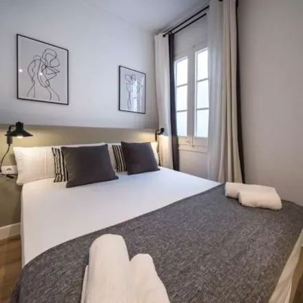 Image 2 - Carrer de Provença, 213, 08008 Barcelona, Spain - Apartment for rent
