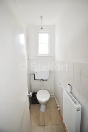 Image 5 - Sternhold Avenue, London, SW2 4PP, United Kingdom - Apartment for rent