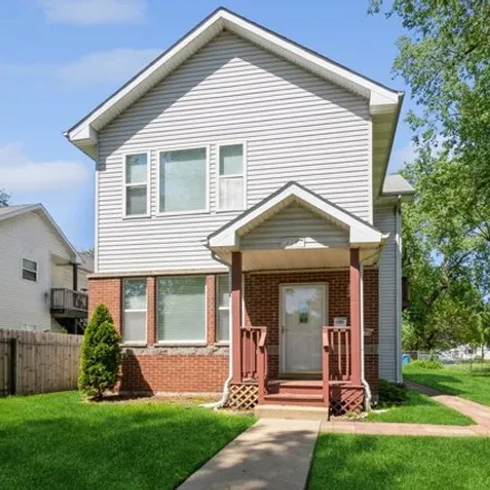 Rent this 3 bed house on 336 West 60th Street in Chicago, IL 60621