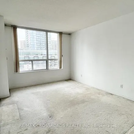 Image 6 - 238 Doris Avenue, Toronto, ON M2N 6W1, Canada - Apartment for rent