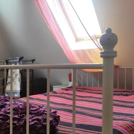 Rent this 2 bed apartment on Aleja Lipowa 1 in 53-124 Wrocław, Poland