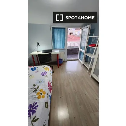 Rent this 4 bed room on Şahin Sokağı in 34375 Şişli, Turkey