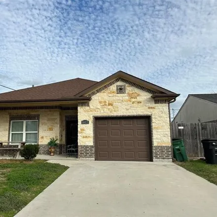 Buy this 3 bed house on 14415 Quention Drive in Houston, TX 77045