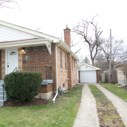 Buy this 3 bed house on 18371 Gladville Avenue in Homewood, IL 60430