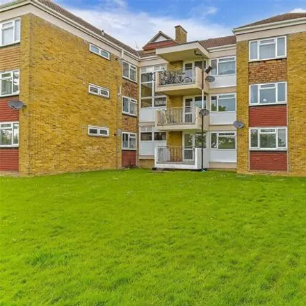 Buy this 2 bed apartment on Swinton Avenue in Lower Upnor, ME3 8PH