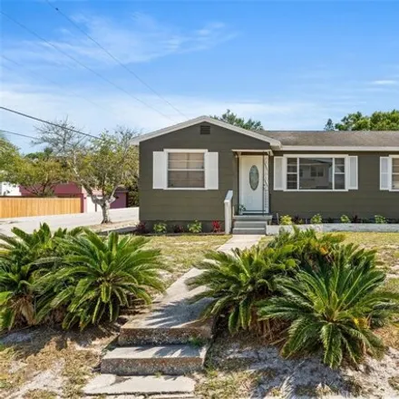 Image 2 - 4400 2nd Ave S, Saint Petersburg, Florida, 33711 - House for sale