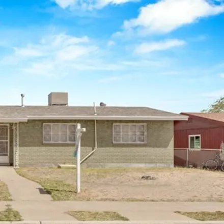 Buy this 3 bed house on 1014 Burgess Drive in Loma Terrace, El Paso