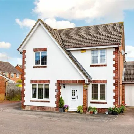 Buy this 4 bed house on Waine Close in Buckingham, MK18 1FF